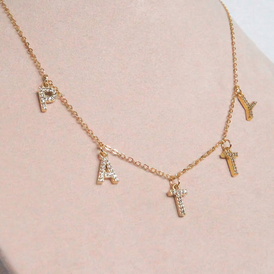 Collar personalizado con zirconias colgantes