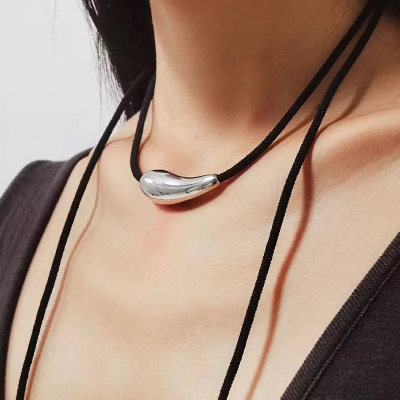 Collar Noira