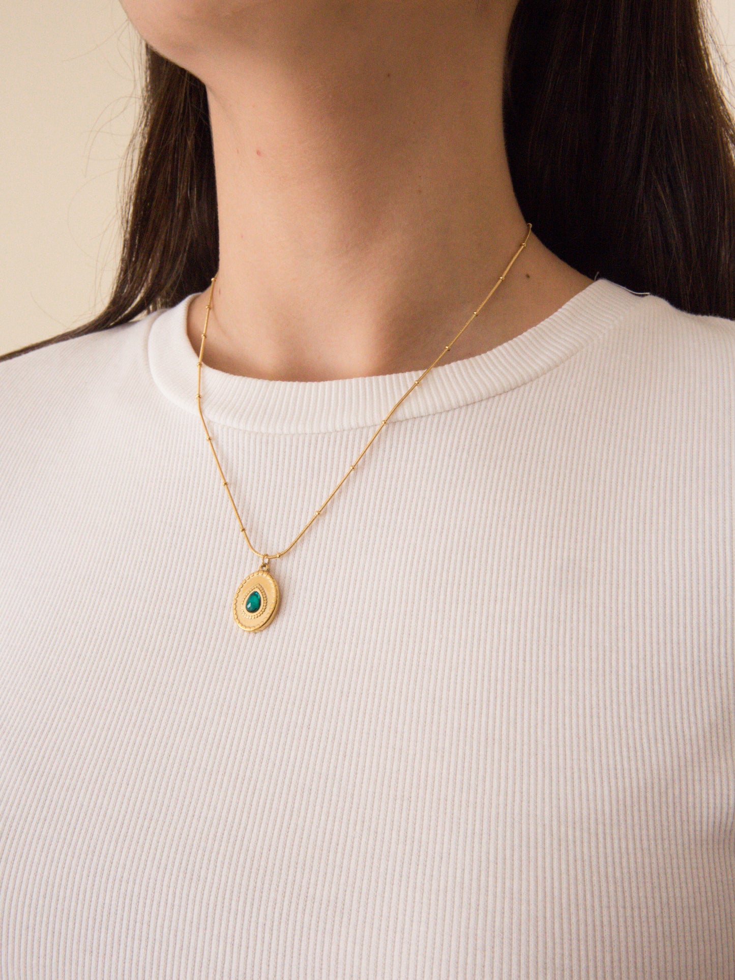 Collar Medallón - VOGUE's Top Pick