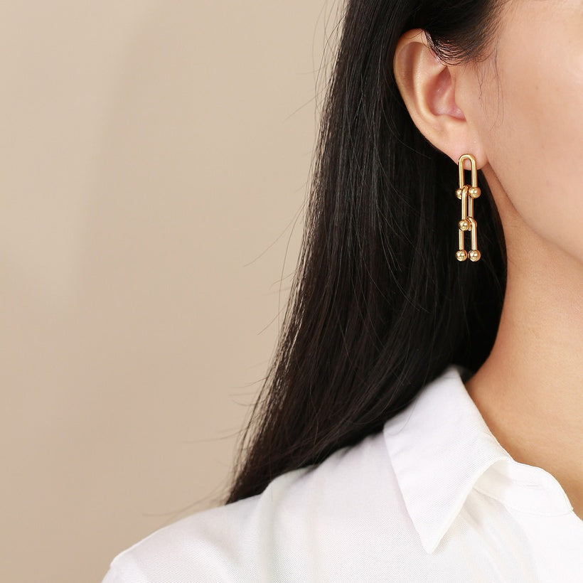 Aretes T Chain triple