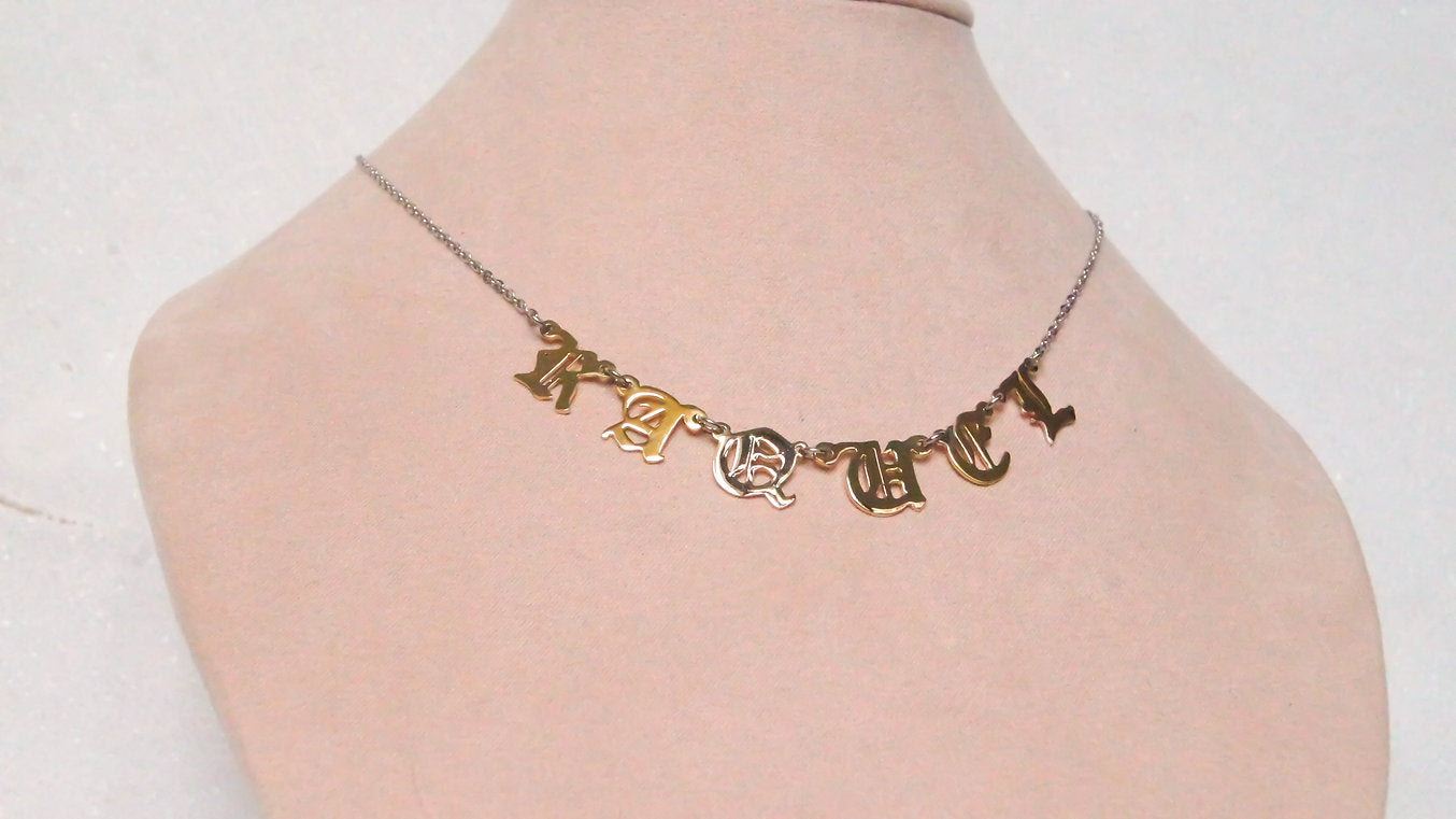 Collar Gótico bitono personalizado